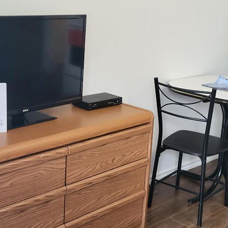 Elks Motel Keremeos Екстер'єр фото