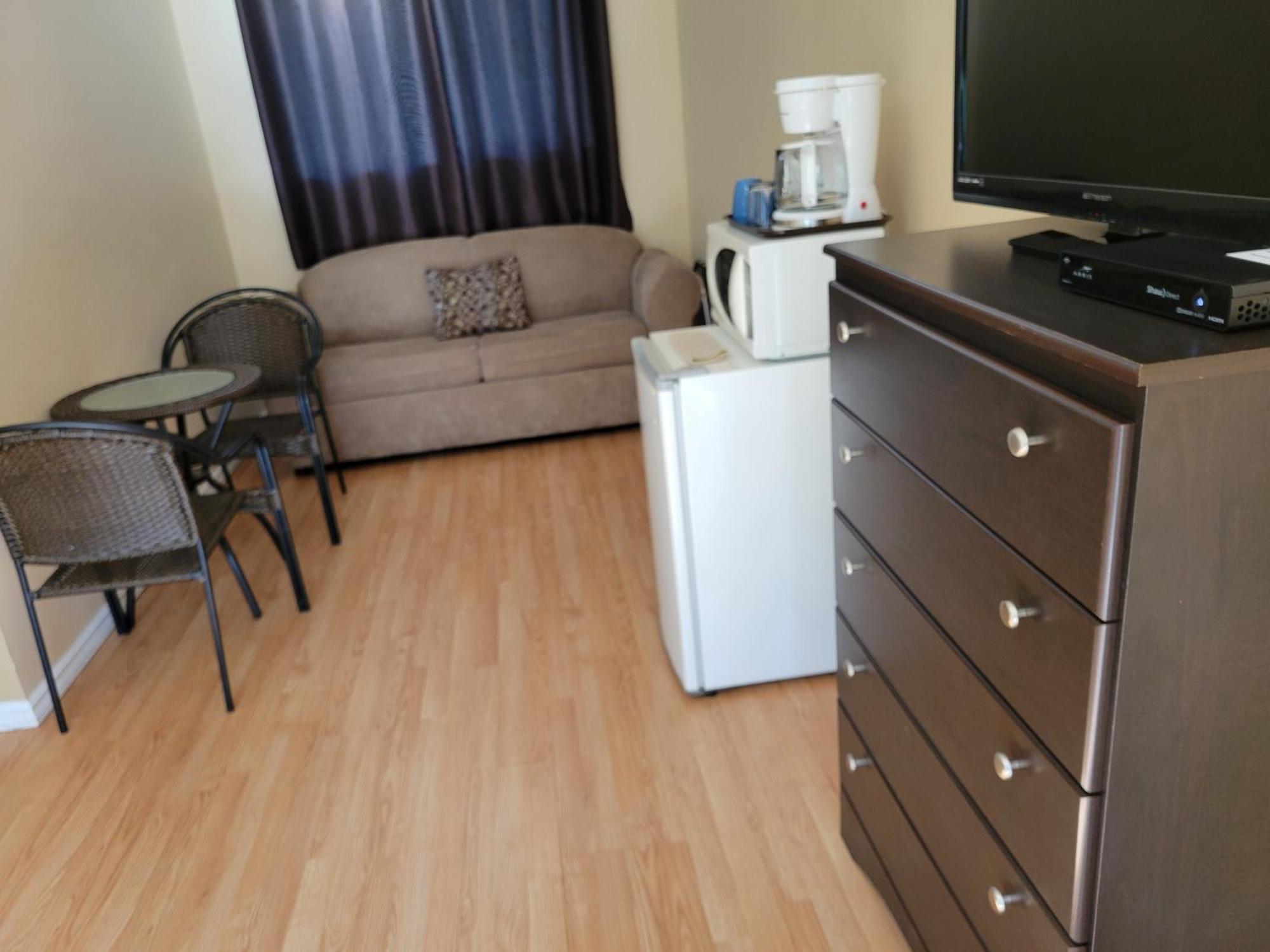 Elks Motel Keremeos Екстер'єр фото